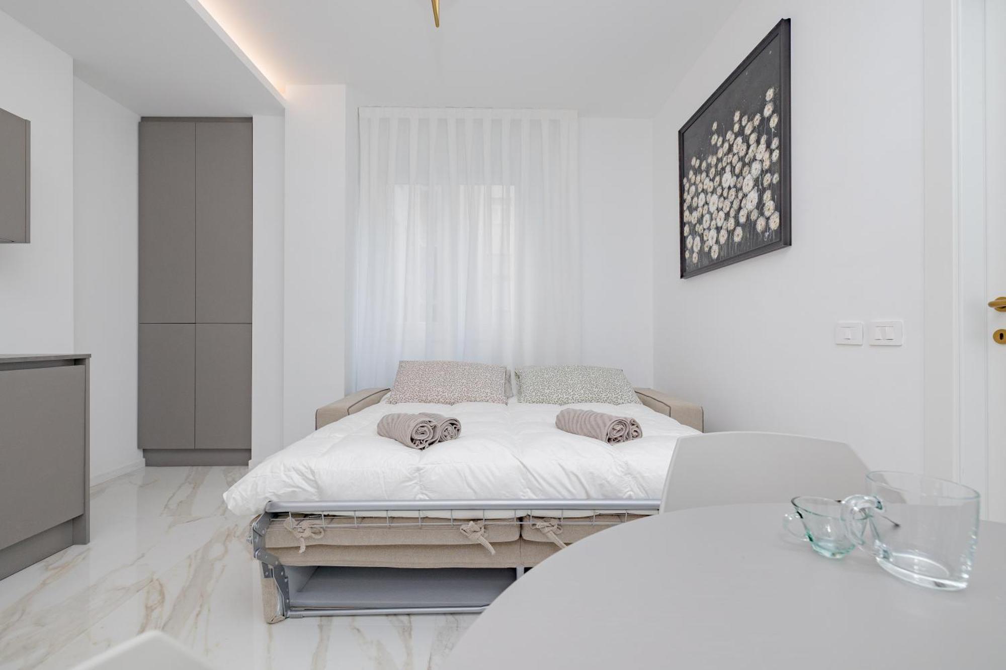 1co4 - Duomo - Luxurious And - *